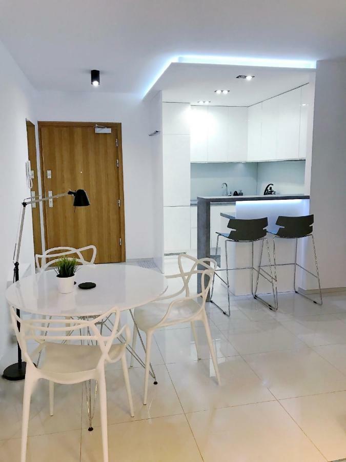 Icon Apartments Centrum 68 Вроцлав Екстер'єр фото